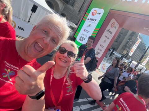 Powerwalker Marian samen met Manon